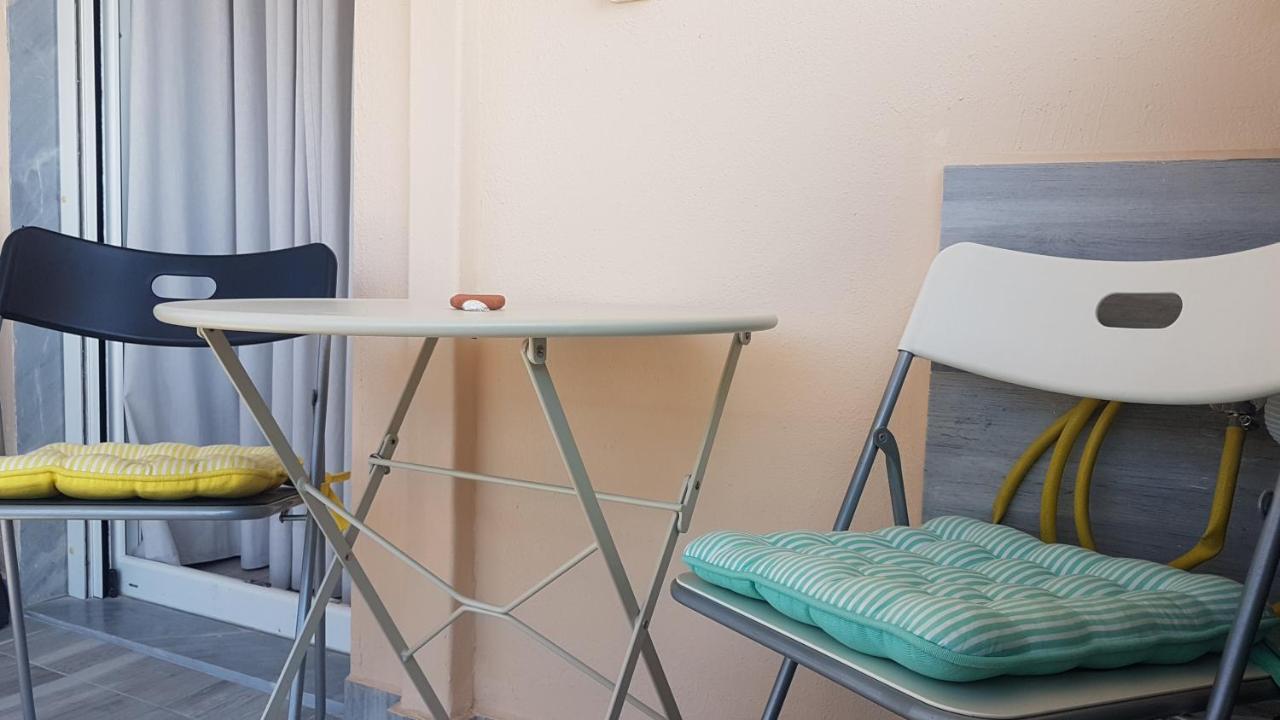Eva Beach Studio Néa Péramos Eksteriør bilde