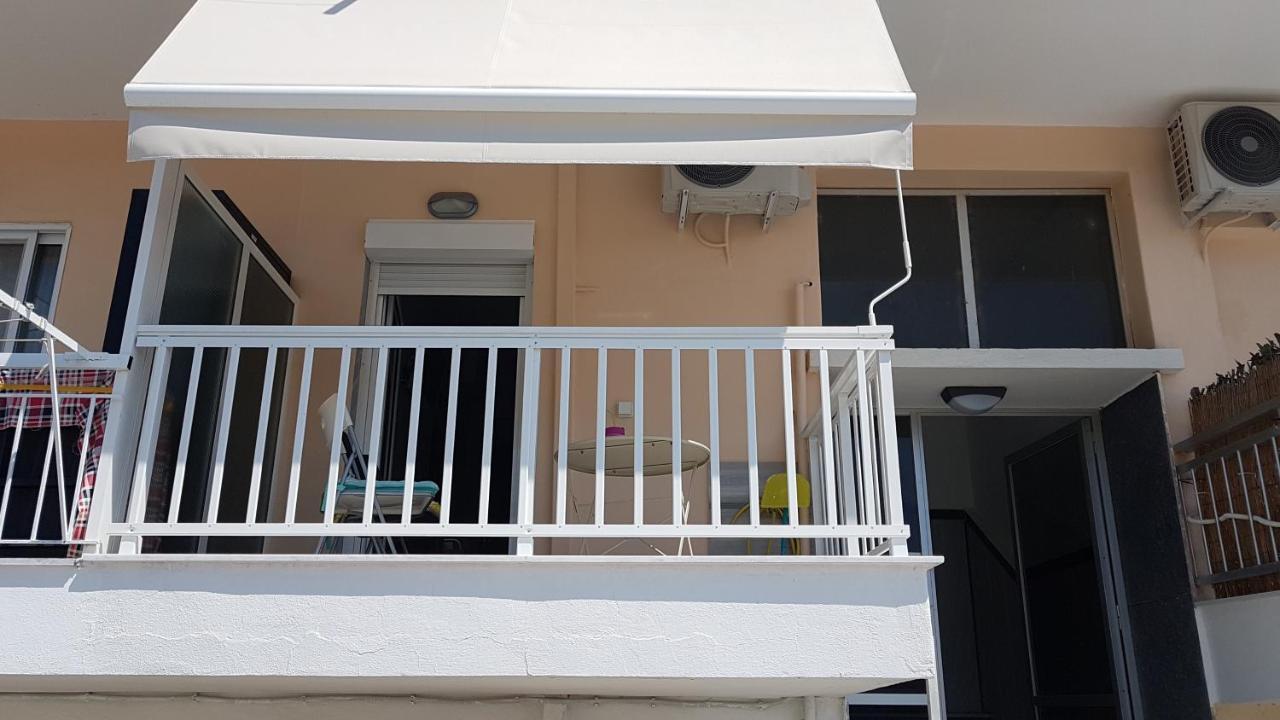 Eva Beach Studio Néa Péramos Eksteriør bilde