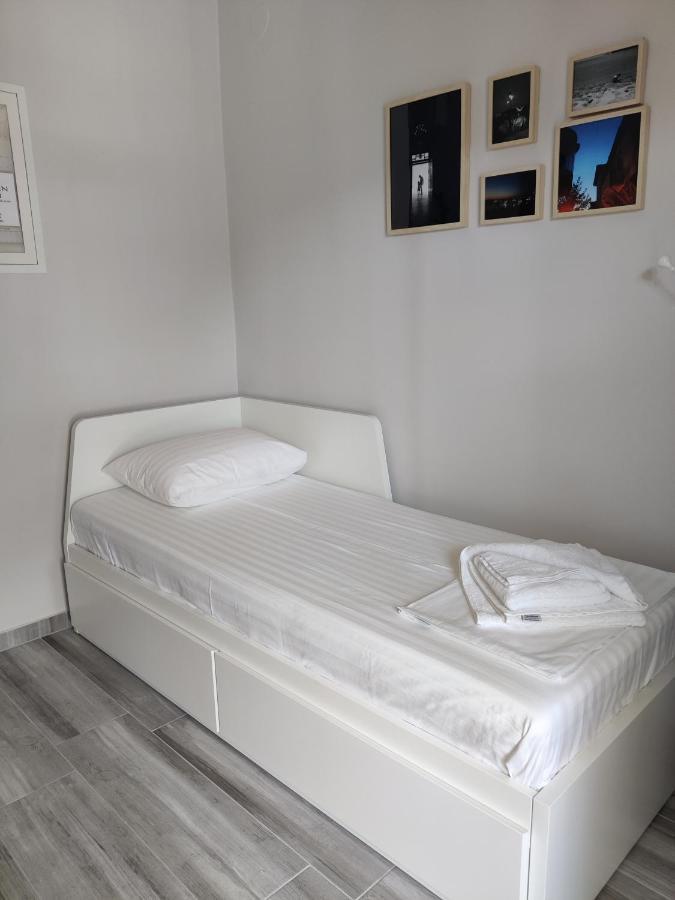 Eva Beach Studio Néa Péramos Eksteriør bilde